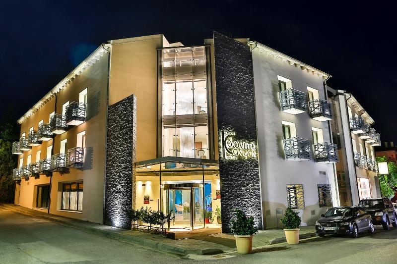 Kalavrita Canyon Hotel & Spa Eksteriør billede